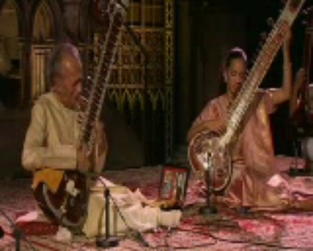 Raga Pilo-Sitar- Pundit Ravi Shankar- partly edited as 3gp format