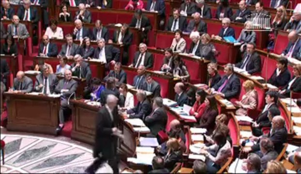 [ARCHIVE] Morale laïque : réponse de Vincent Peillon à la députée Françoise Dumas lors des questions au Gouvernement à l'Assemblée nationale, le 23 avril 2013