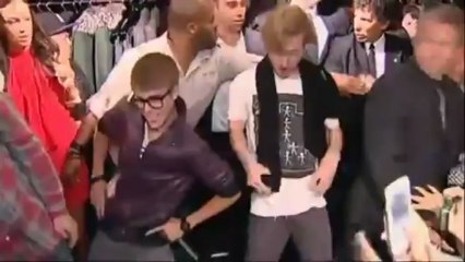 Justin Bieber 'Drugs And Stun Gun On Tour Bus'