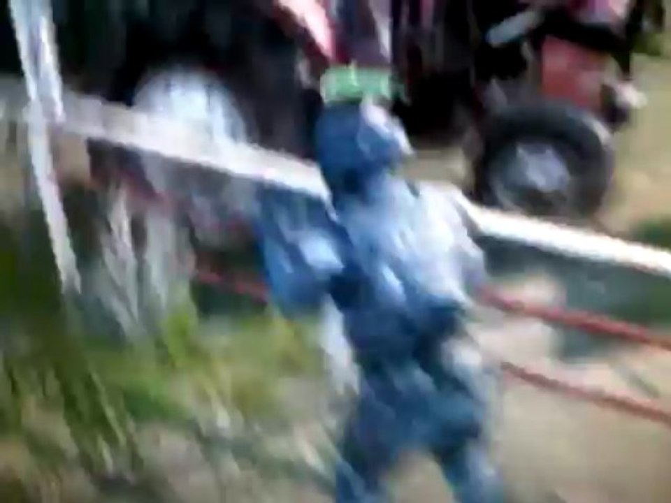 VID-20130425-00331