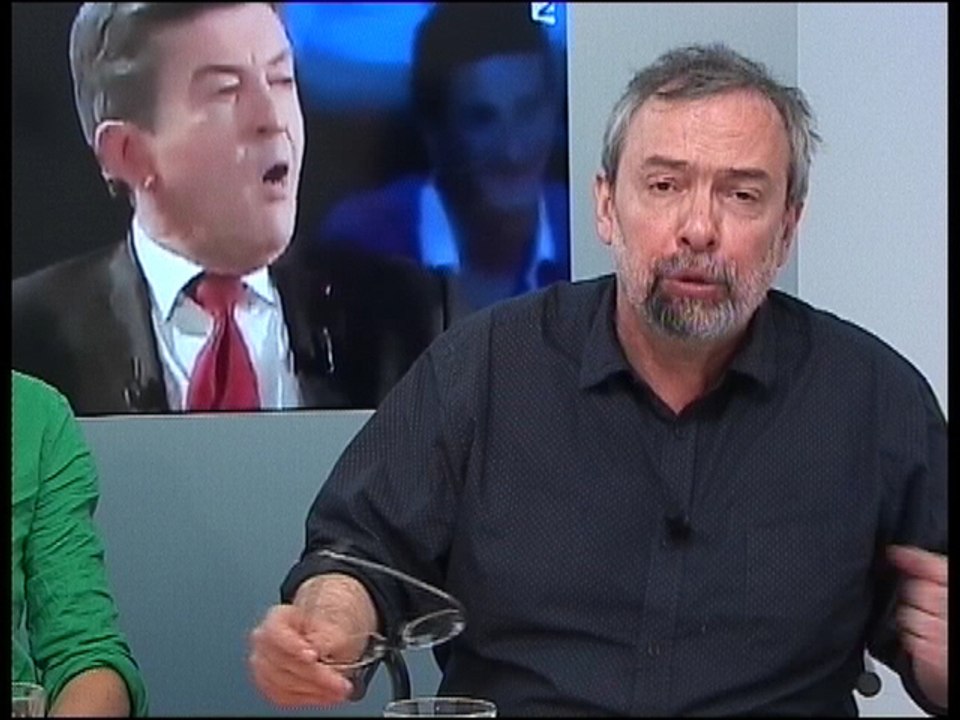 Porte à Mélenchon: sors de ce corps, Beppe Grillo!