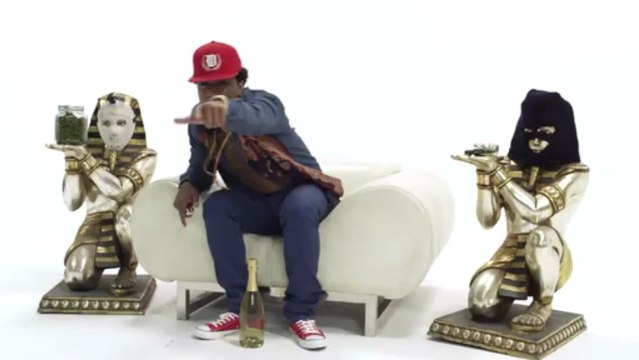 Wiz Khalifa feat Problem & IamSu Bout Me