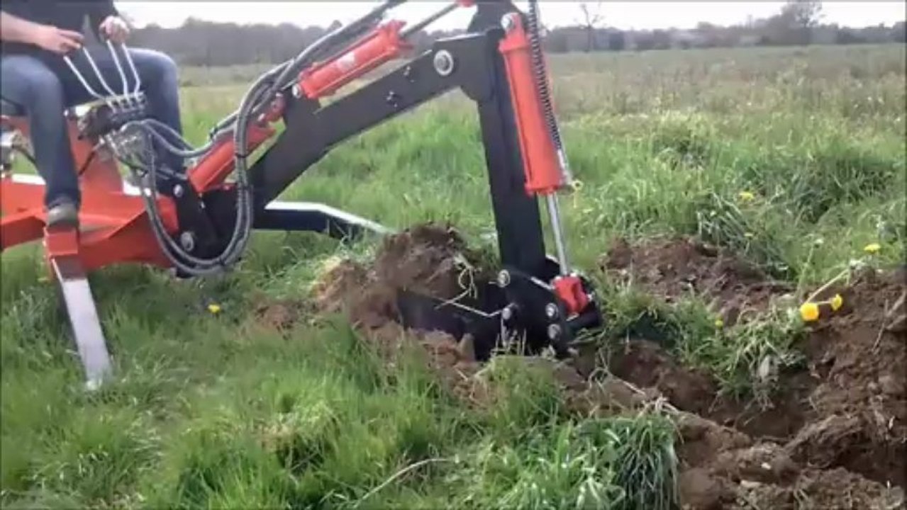 mini pelle autonome tractable