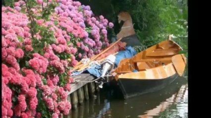 Discover Holland - Giethoorn: Dutch Venice - music BZN