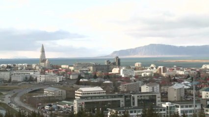 Islande: deux partis d'opposition luttent pour les législatives