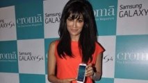 Chitrangada Singh Launches Samsung Galaxy S4 !