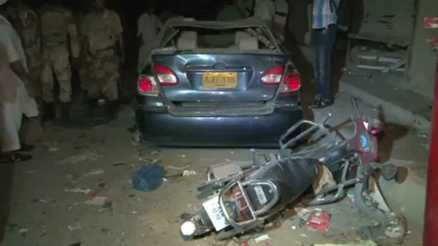 Bomb blast near Pakistan party office kills at least six