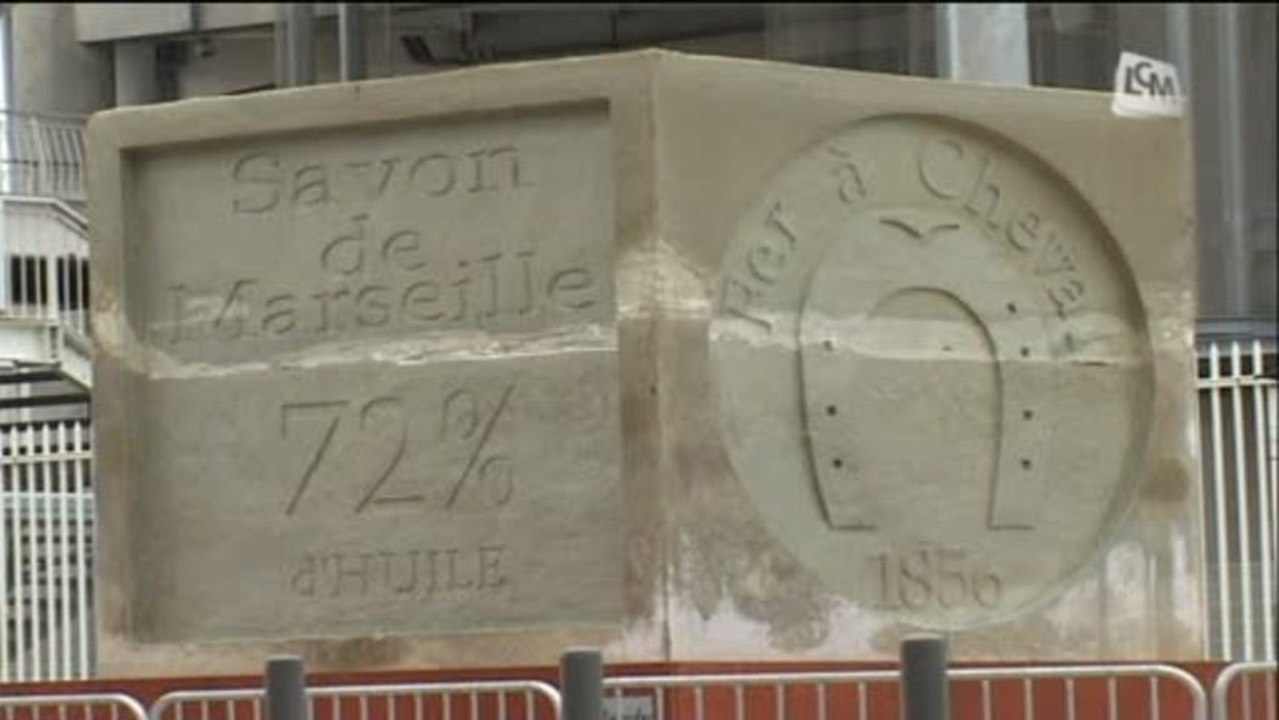 Marseille: inauguration de la Clepsydre