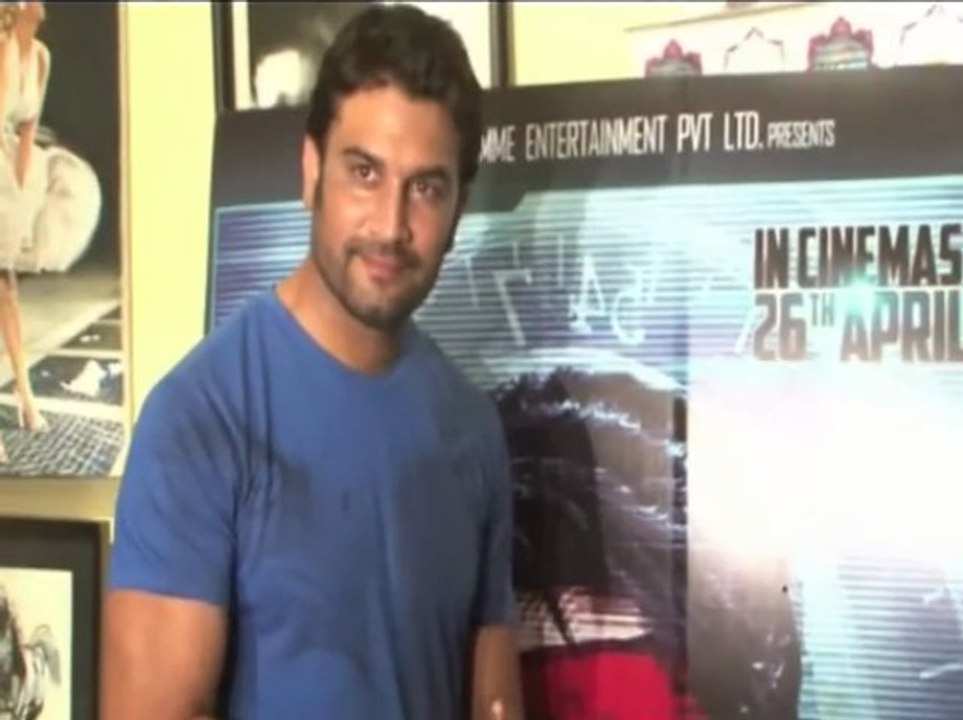 Sharad praises Hussain