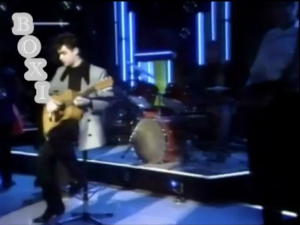 Hari Mata Hari - Volio bih da te ne volim (Zvezdana prasina 89')