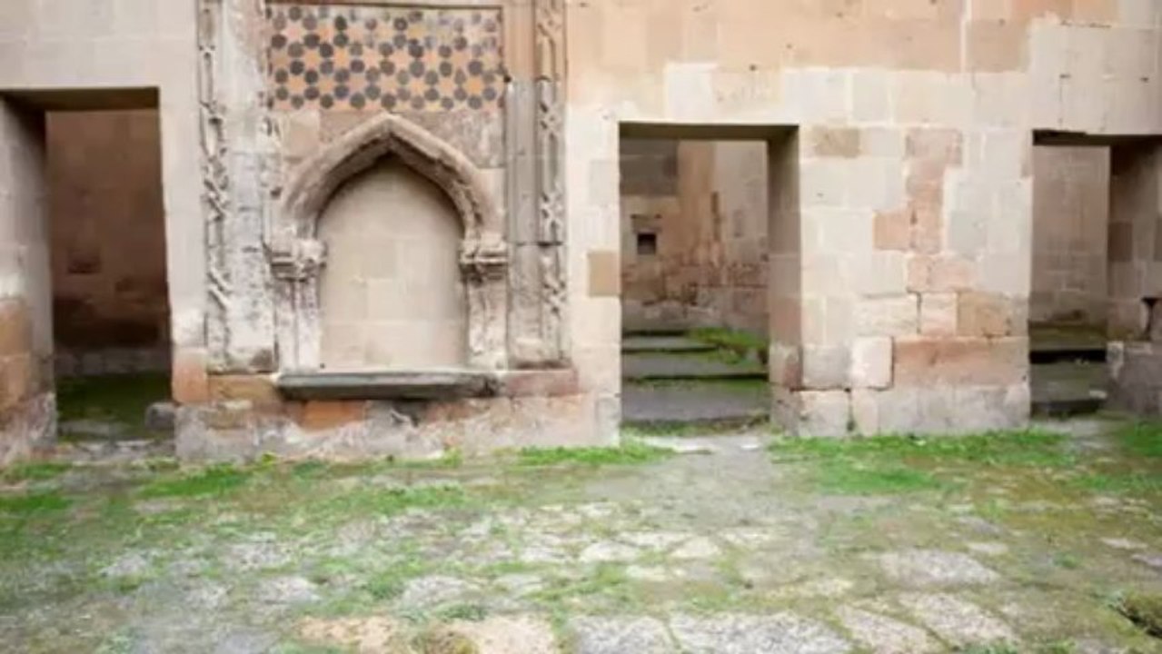Discover Turkey - Ani (part-2-) The city of 1001 churches.