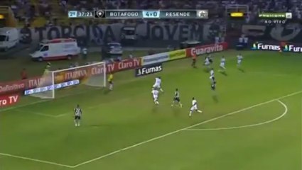 Seedorf'tan gollere devam