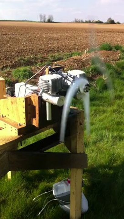 Rodage DLE 111 Bi Cylindre de Laurent