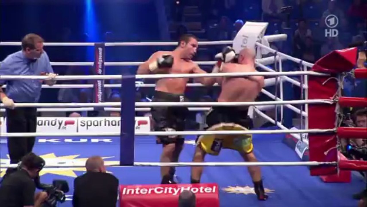 (27-04-2013) Firat Arslan vs Varol Vekiloglu - Pelea Completa