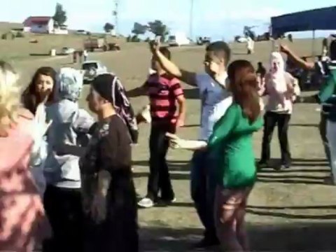 12 Taşova Sepetli Köyü 5. Elmapınarı Yayla Şenliği