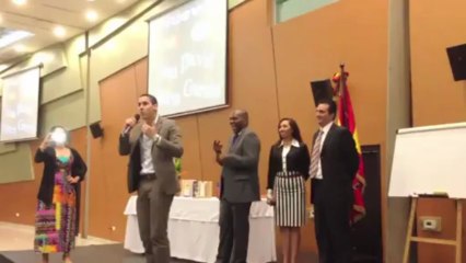 Reconocimiento Oficial Empresario Plata de 18 años, Juan David Ujueta