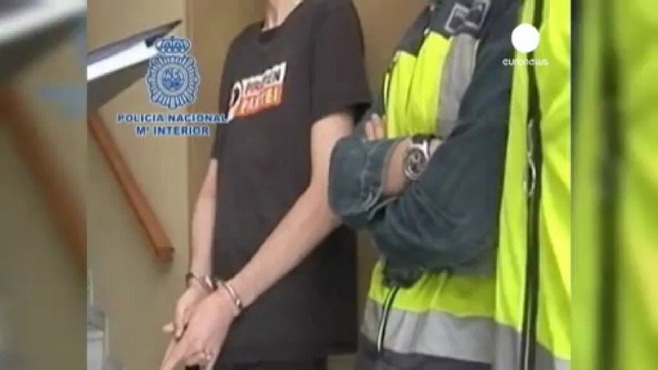 Hacker İspanya ve Hollanda polislerini karşı...