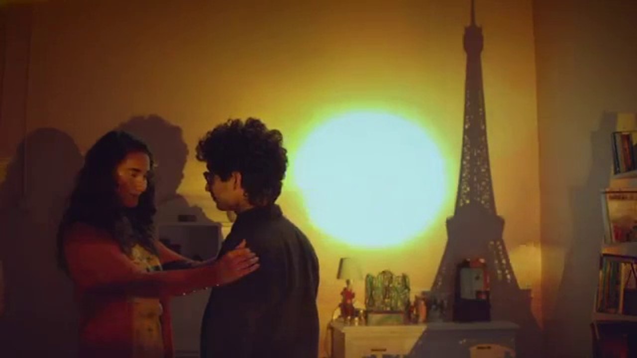 Yalın - Keyfi Yolunda, Aşkı Sonunda