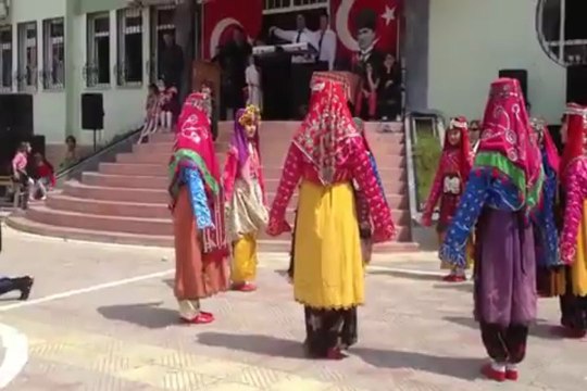 gazi ortaokulu manisa 2013