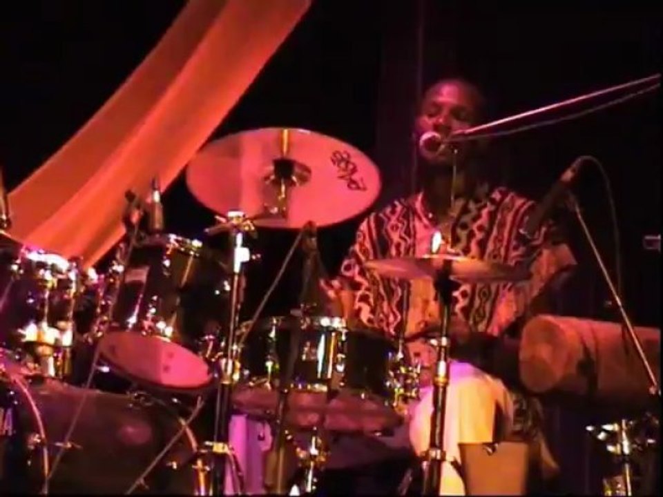 Quartier sud circulation: Calvin Yug Diyélé live concert