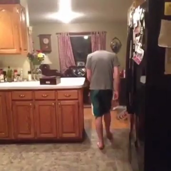 How to make your head disappear