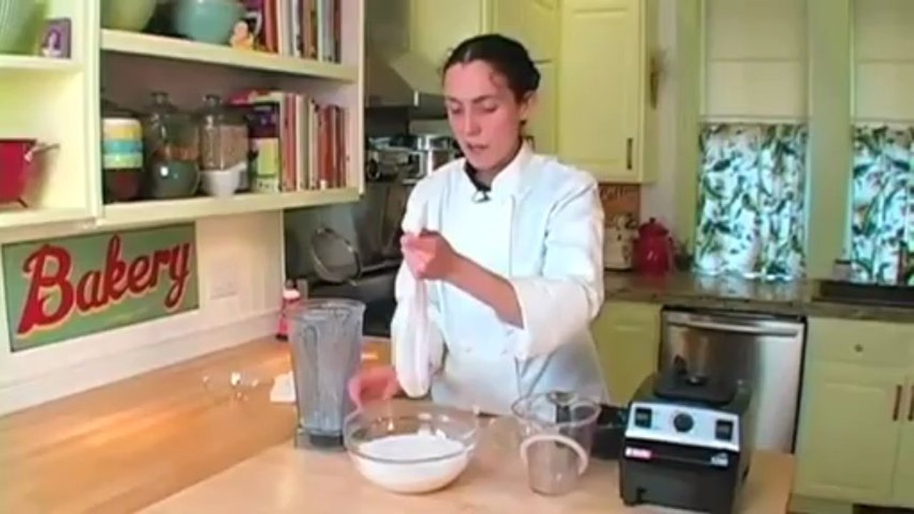Evde Çiğ Badem Sütü Nasıl Hazırlanır? / Raw Almond Milk