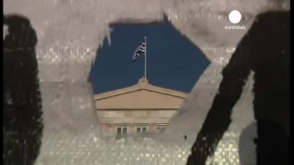 Grecia, via libera a una legge con nuove misure di rigore