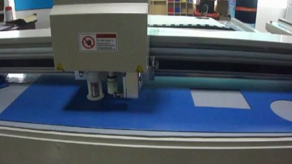 Cutting table sample maker cutter