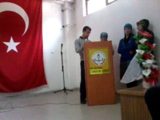 Çamlıhemşin Lisesi Ülkemizde Bir İlki Gerçekleştirdi.Lise'lilerden Mühteşen Naat Dinlenmeye Deyer