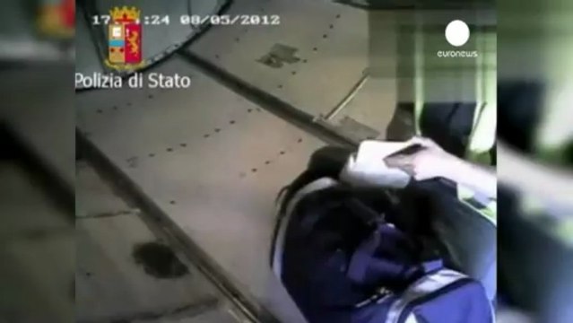 Des employés d'Alitalia arrêtés pour vols de bagages