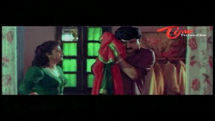 Suman Teaches How To Wear A Saree To Hot Malashri