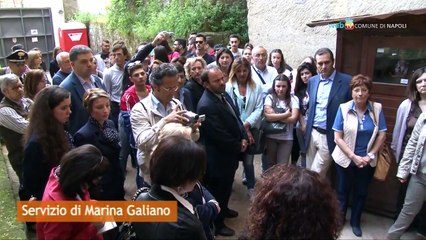 Napoli - Giovani guide al Cimitero fontanelle (03.05.13)