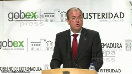Monago: "España no está para comer a la carta"