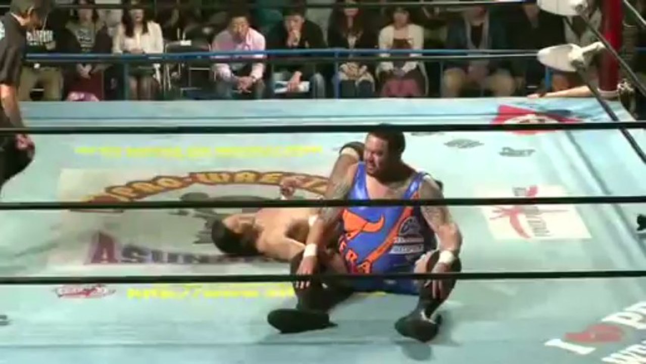 06. Masakatsu Funaki vs Akebono - (AJPW 04/21/13/)