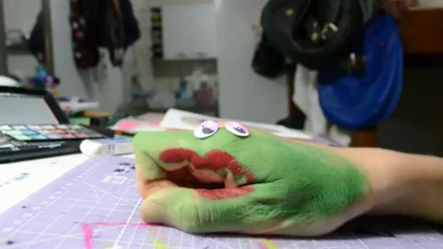 Mãos - mão comilona