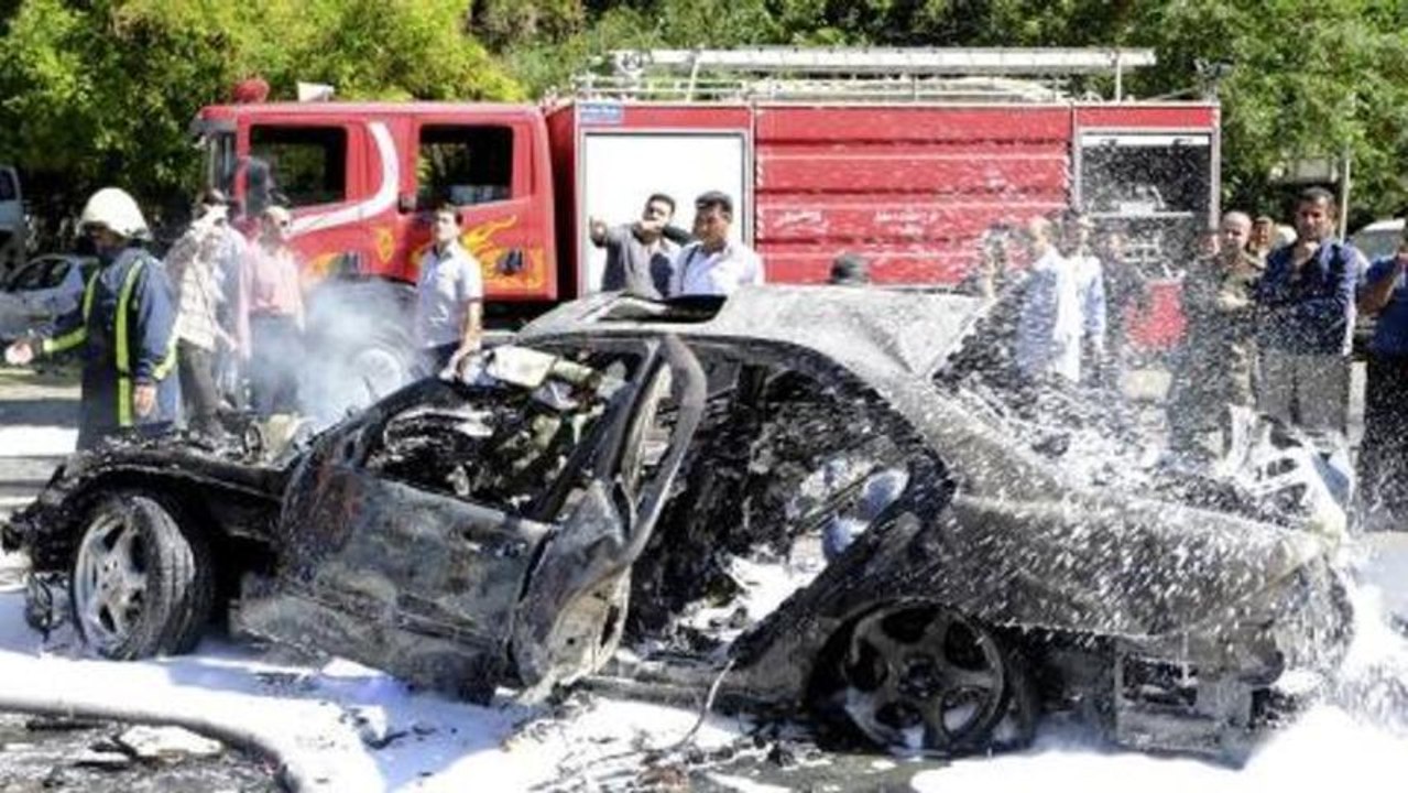 Syria PM 'survives car bomb attack'