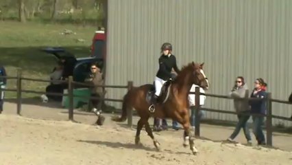 Rebecca sur Raiveur club 3 à dechy le 28 avril 2013