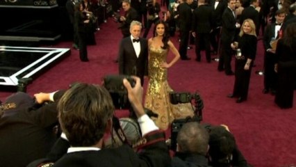 Zeta-Jones seeks help again for bipolar disorder