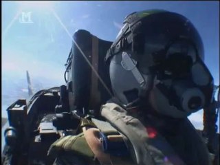 F/A-18 Hornets of RCAF guys try a spot of in-flight refuelling.