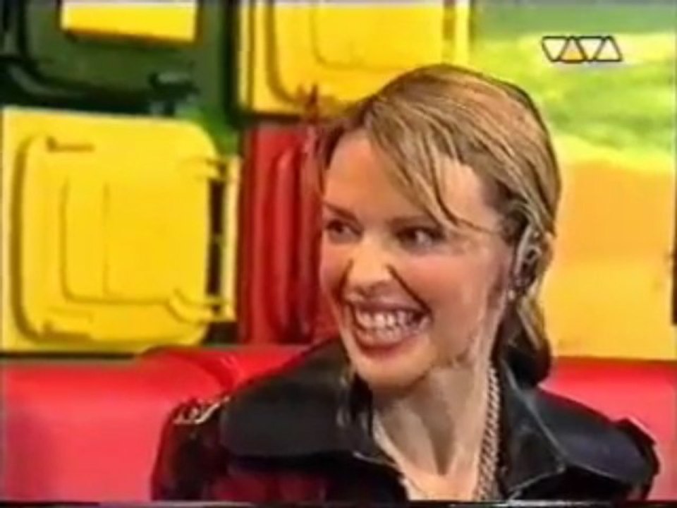 Kylie Minogue - interview viva 2001 - part  2/2