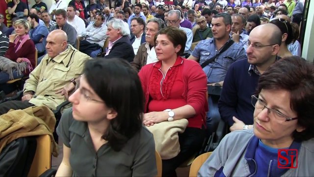 Pomigliano (NA) - Landini condanna la violenza davanti Palazzo Chigi -1- (29.04.13)
