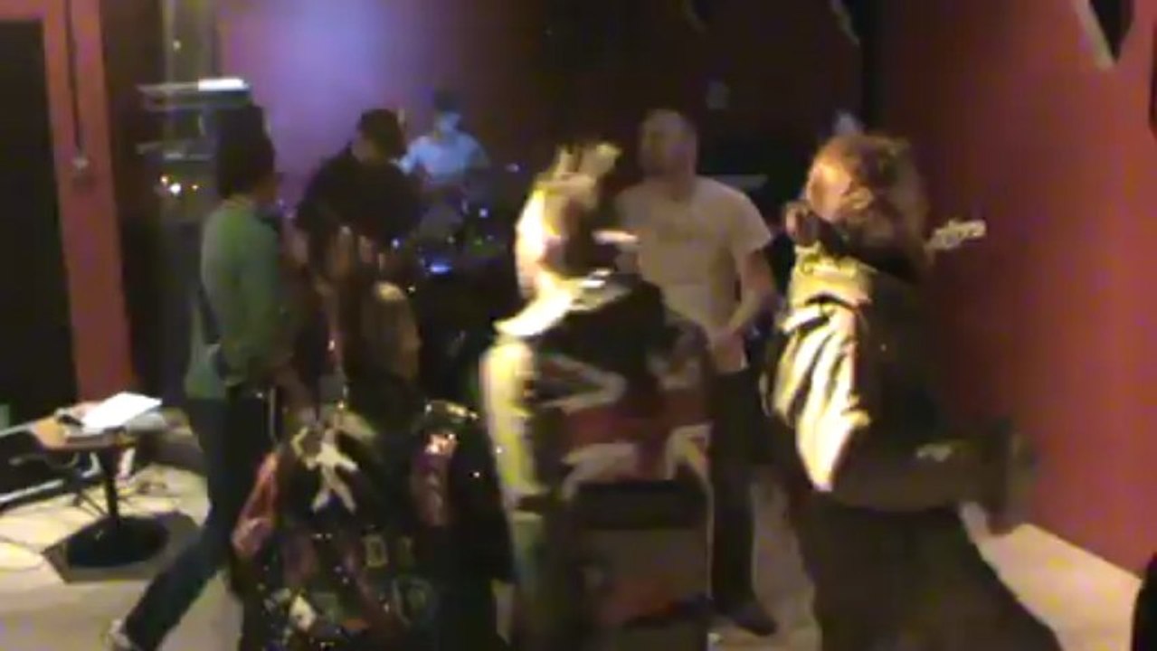 Chux Bollox " hardcore is so gay " Bar Le Tennessee Le Havre 16.02.013