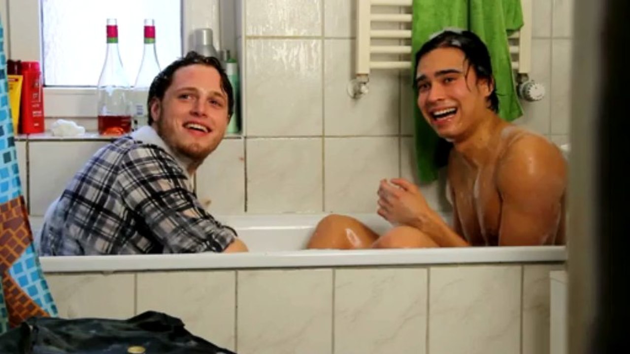 D5_Raphael-X-Klasse Bänder 03-MPEG-4