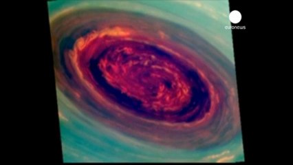 Un ouragan géant se déchaîne sur le pôle nord de Saturne