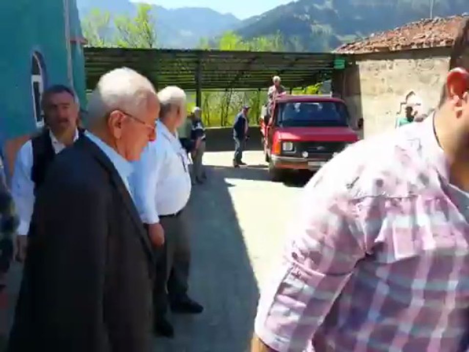 Fatma YILMAZ Cenazesi - Cenaze Namazı Dağılırken