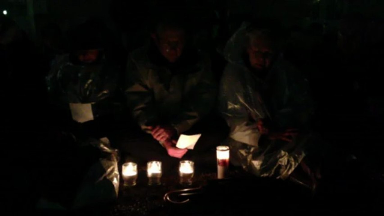 Les Veilleurs de Touraine chantent L'Espérance