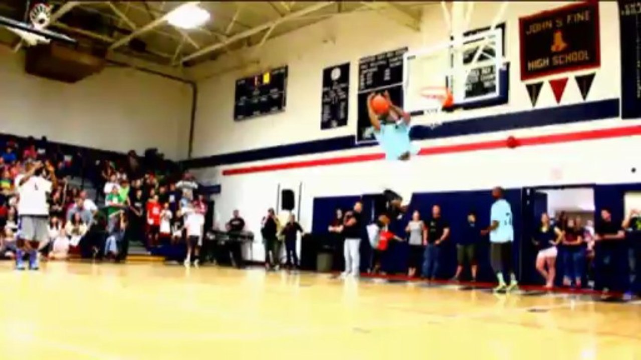 Der verrücktester Alley-Oop aller Zeiten?