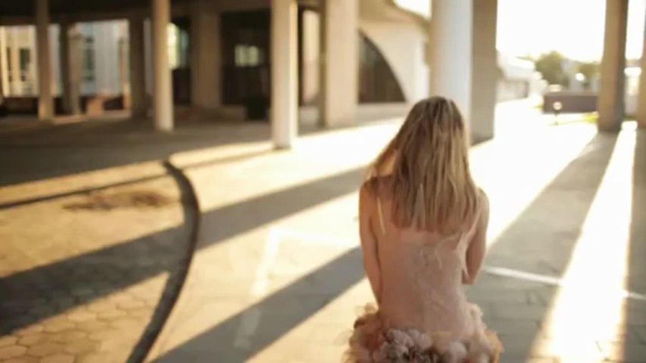 Siatria - Love me  Люби меня (Russian Singer)