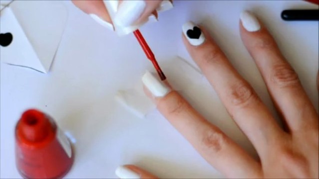 Kalp Deseni ve İskambil Manikür