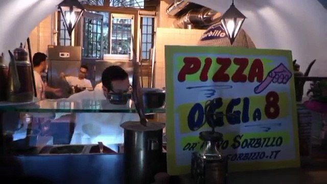 Napoli - Pizzeria Sorbillo, la pizza giro d'Italia -1- (30.04.13)